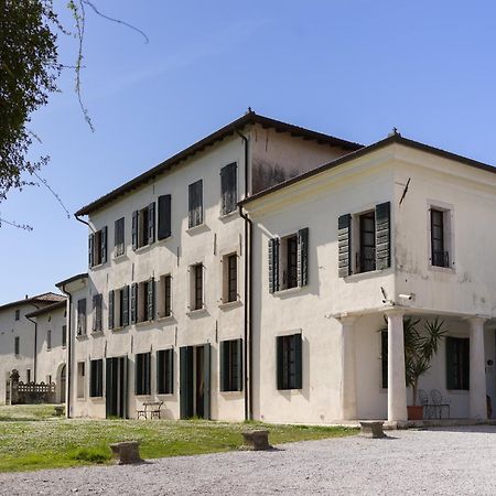 Hotel Villa Policreti Castello d'Aviano Exterior photo
